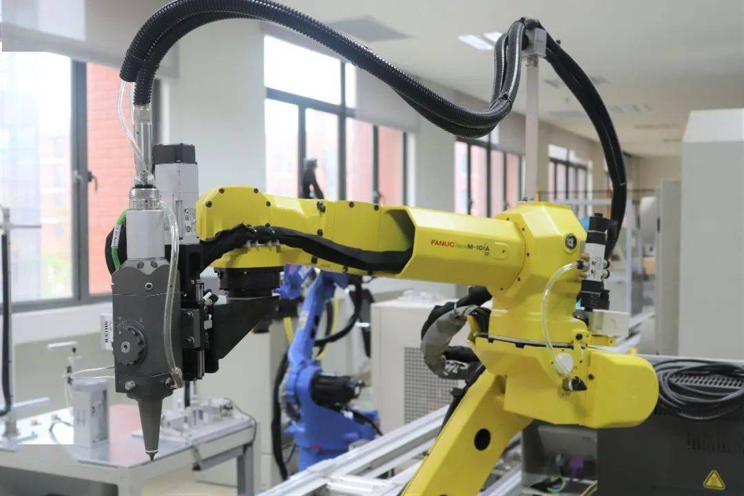 大學夢圓 機電工程與自動化學院 瞄準產業需求，彰顯專業特色，實現換道超車